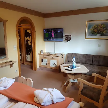 Отель Und Restaurant Koehlerhuette - Fuerstenbrunn 3*