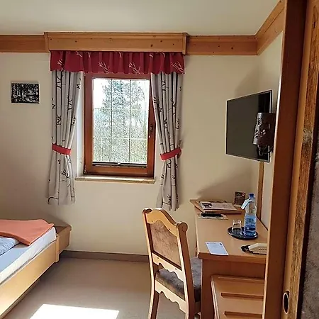 Hotel Und Restaurant Köhlerhütte - Fürstenbrunn 3*