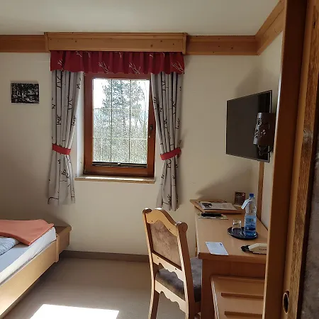 Und Restaurant Koehlerhuette - Fuerstenbrunn Szálloda 3*
