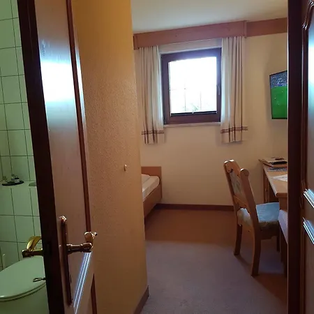 Und Restaurant Koehlerhuette - Fuerstenbrunn
